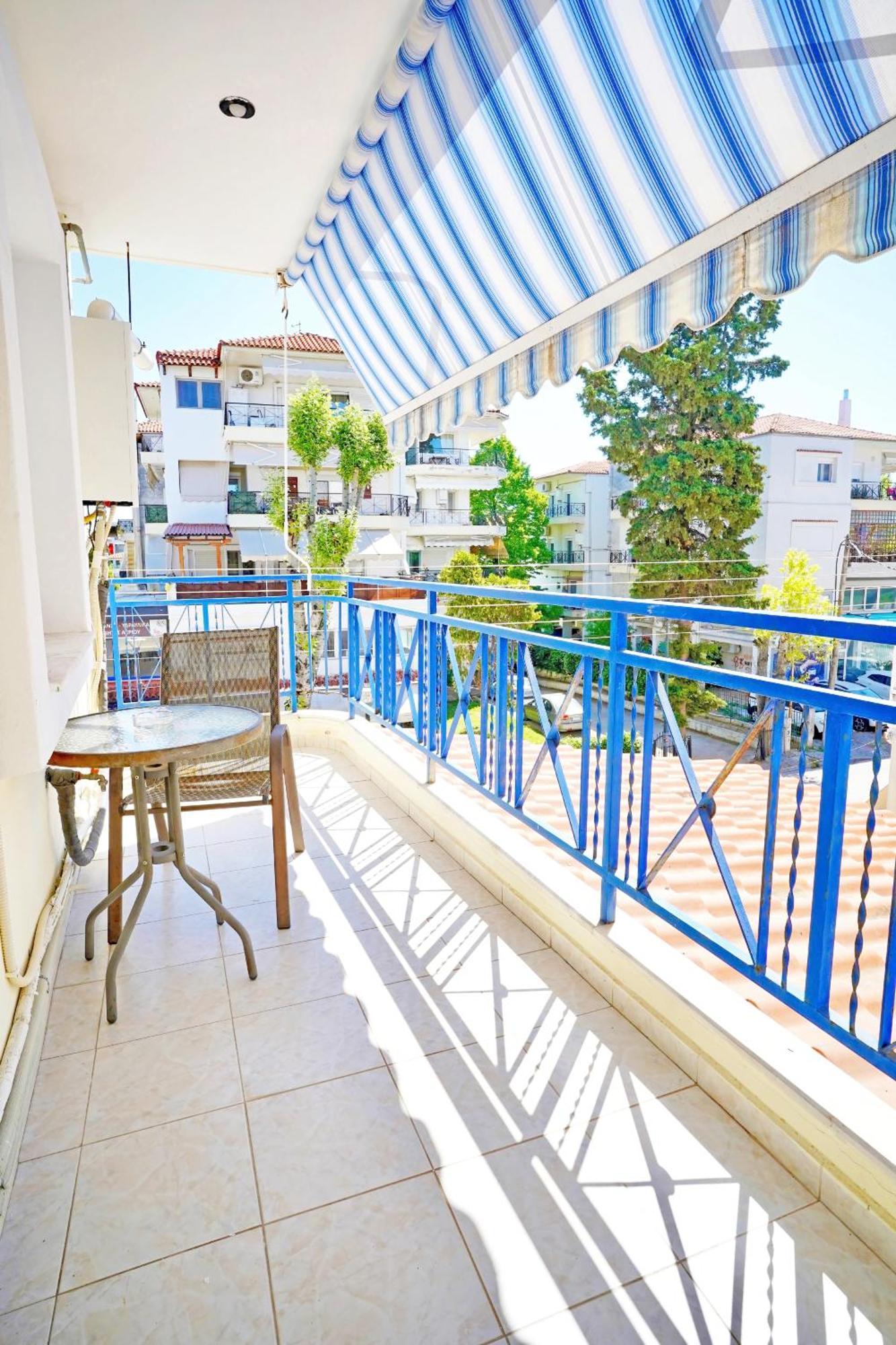Lovely And Sunny Apartament 300M From Beach!! Peraia  Exterior photo